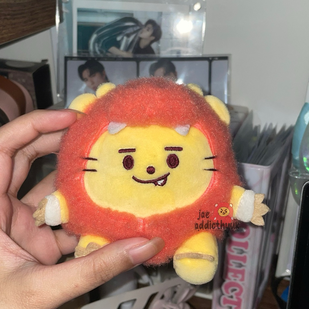 TRUZ DRAGON KEYRING LAWOO (BOOKED)