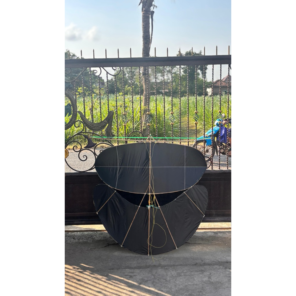 LAYANGAN BABON ANGGREM 1,5 meter FULLSET SENDAREN + dinamo+ lampu