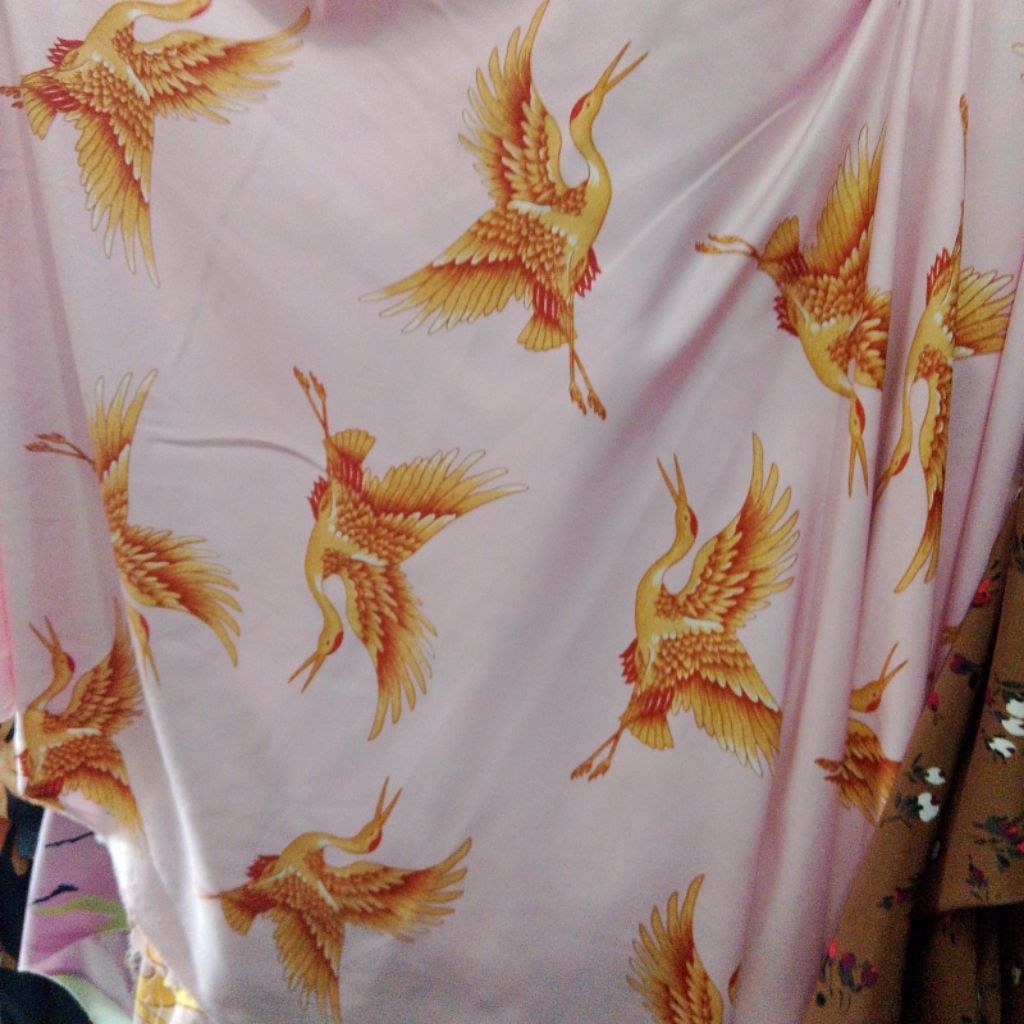 Kain Satin Silk Motif Vintage | Bahan Lembut & Jatuh | Lebar 150cm ap