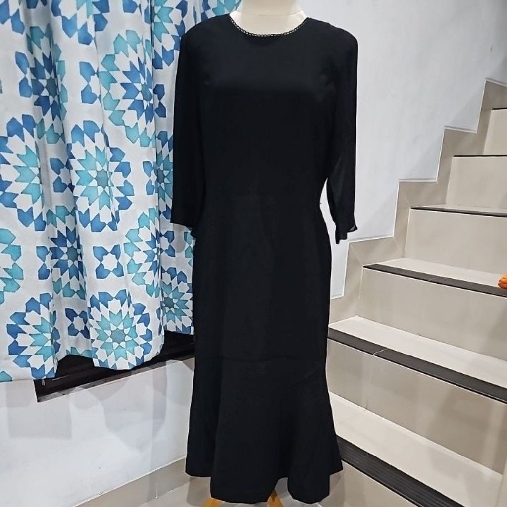Preloved Dress Hitam Duyung Like New