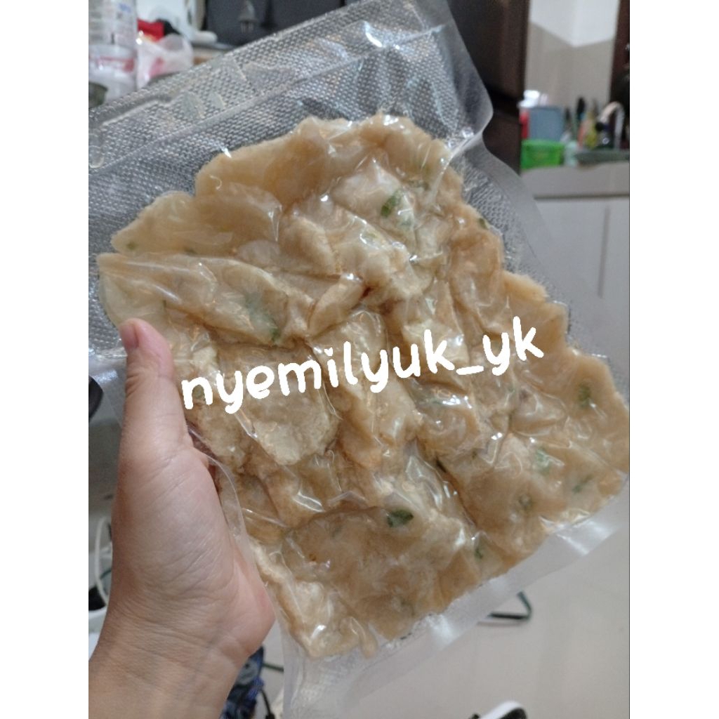 

Pempek Kulit Crispi Isi 20pcs + Cuko