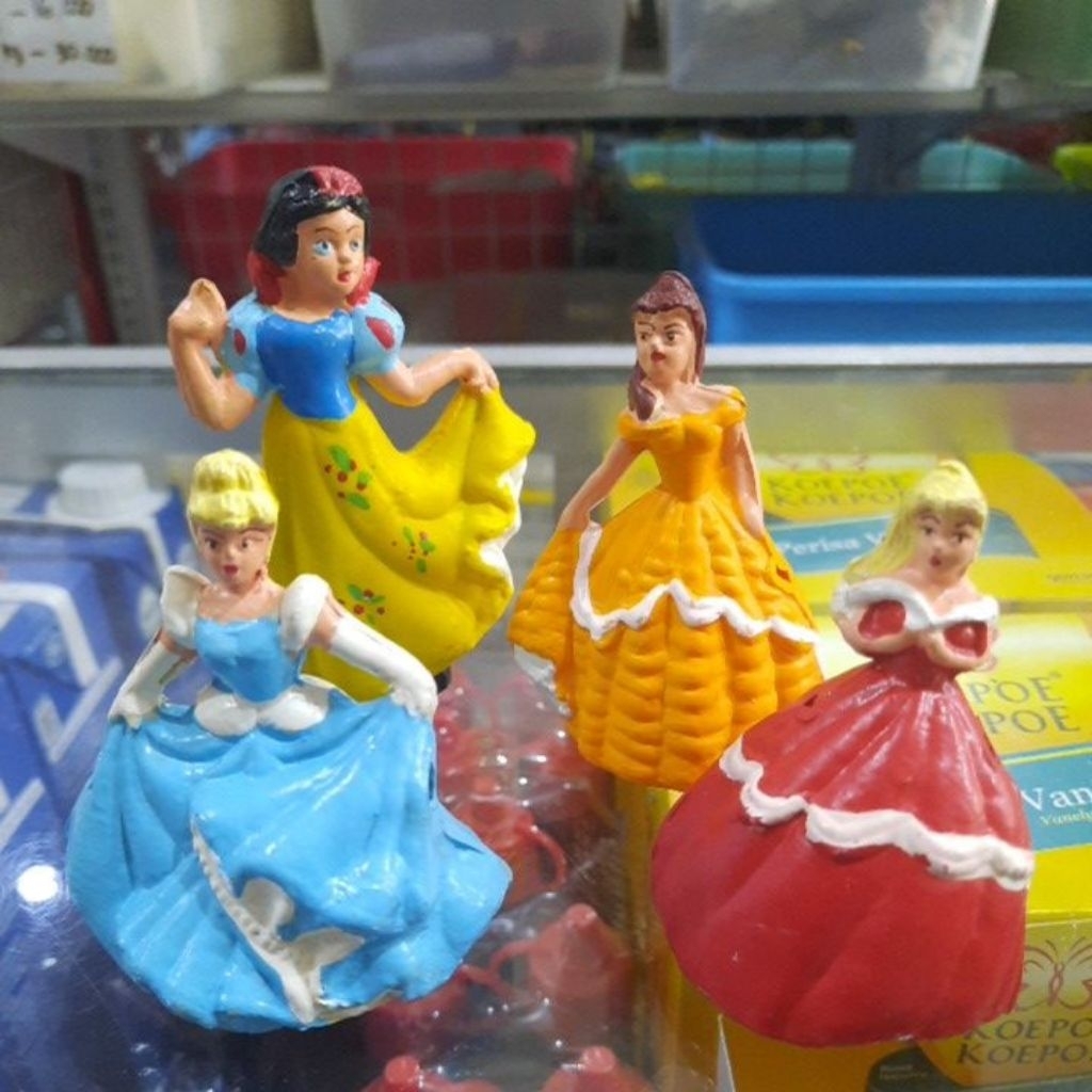 

Topper Kue Ulang Tahun Princess isi 4 / Figur princess / Hiasan Kue Ulang Tahun anak
