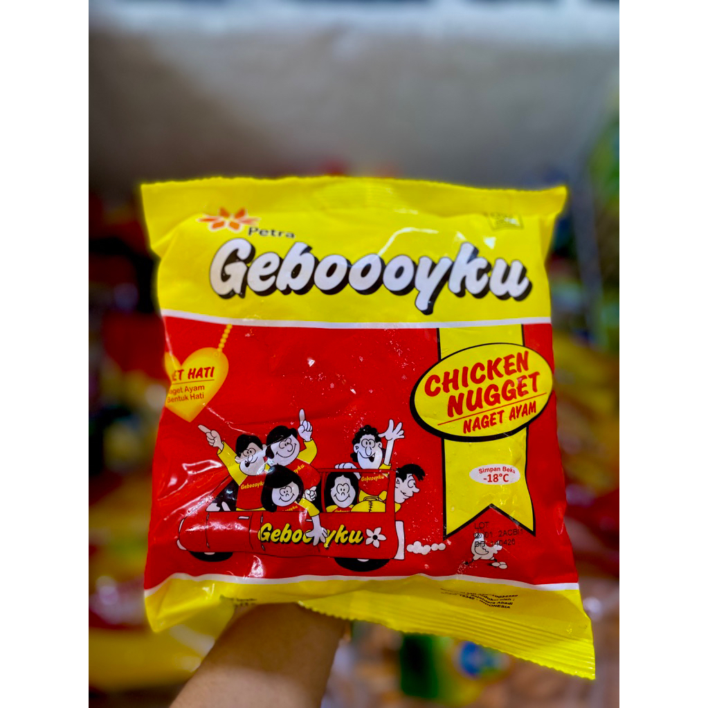 

GEBOOOYKU CHICKEN NUGGET 500gr / Nugget ayam bentuk hati frozen