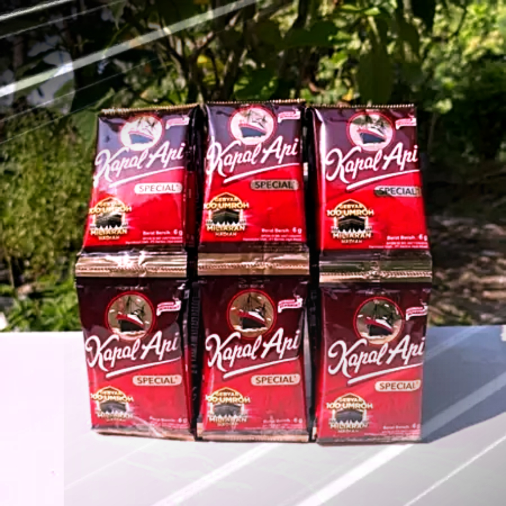 

Kapal Api Spesial Mini Rencengan 13 Sachet 6 Gram Kopi Hitam Tanpa Gula