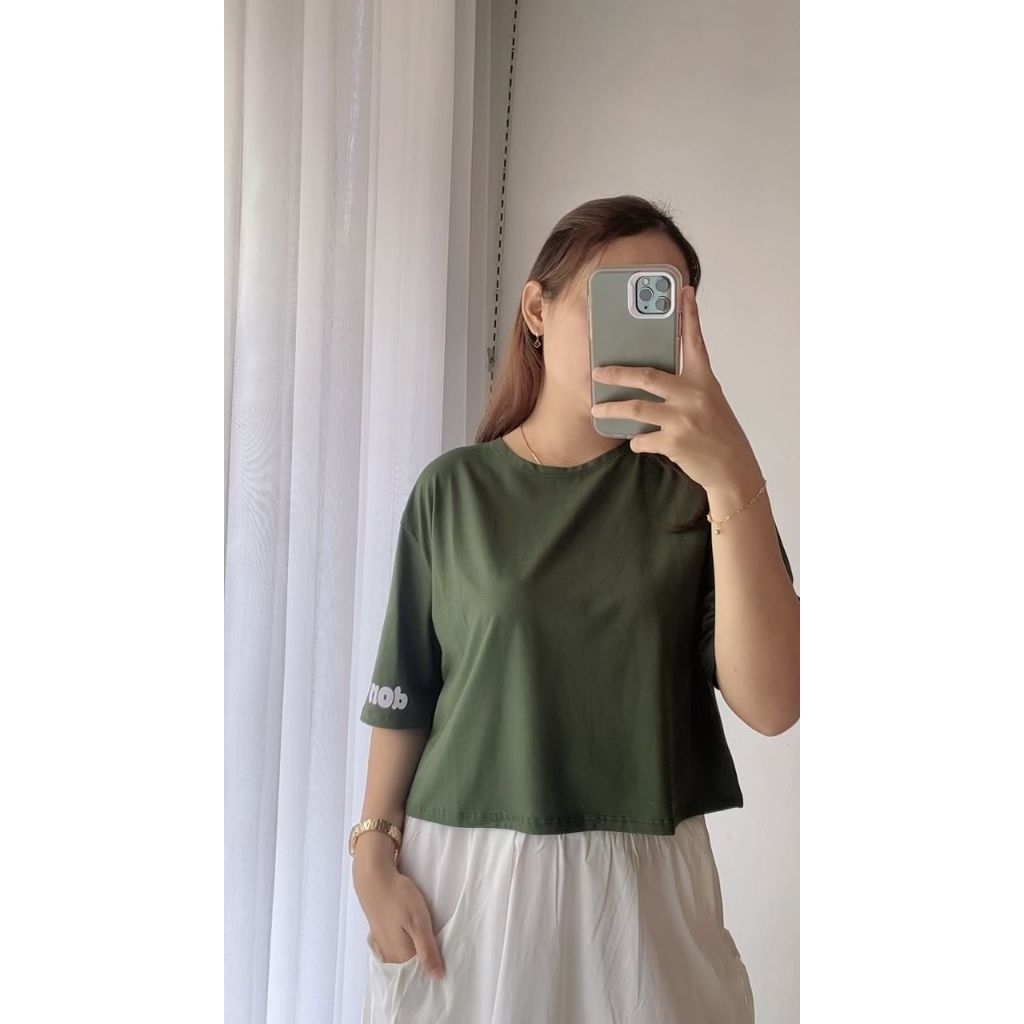 Kaos crop lemone