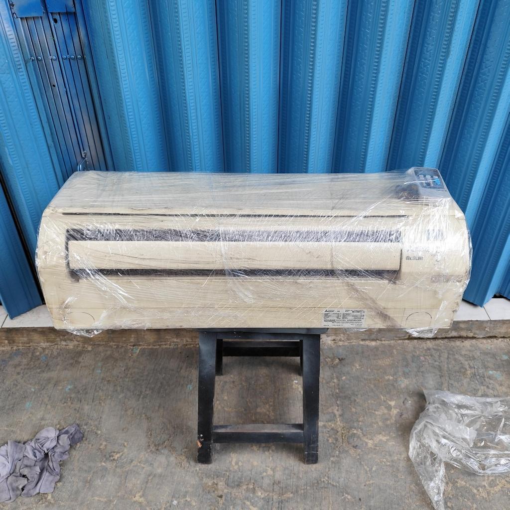 AC BEKAS BERKUALITAS DAN BERGARANSI 1/2 PK SET OUTDOOR INDOOR