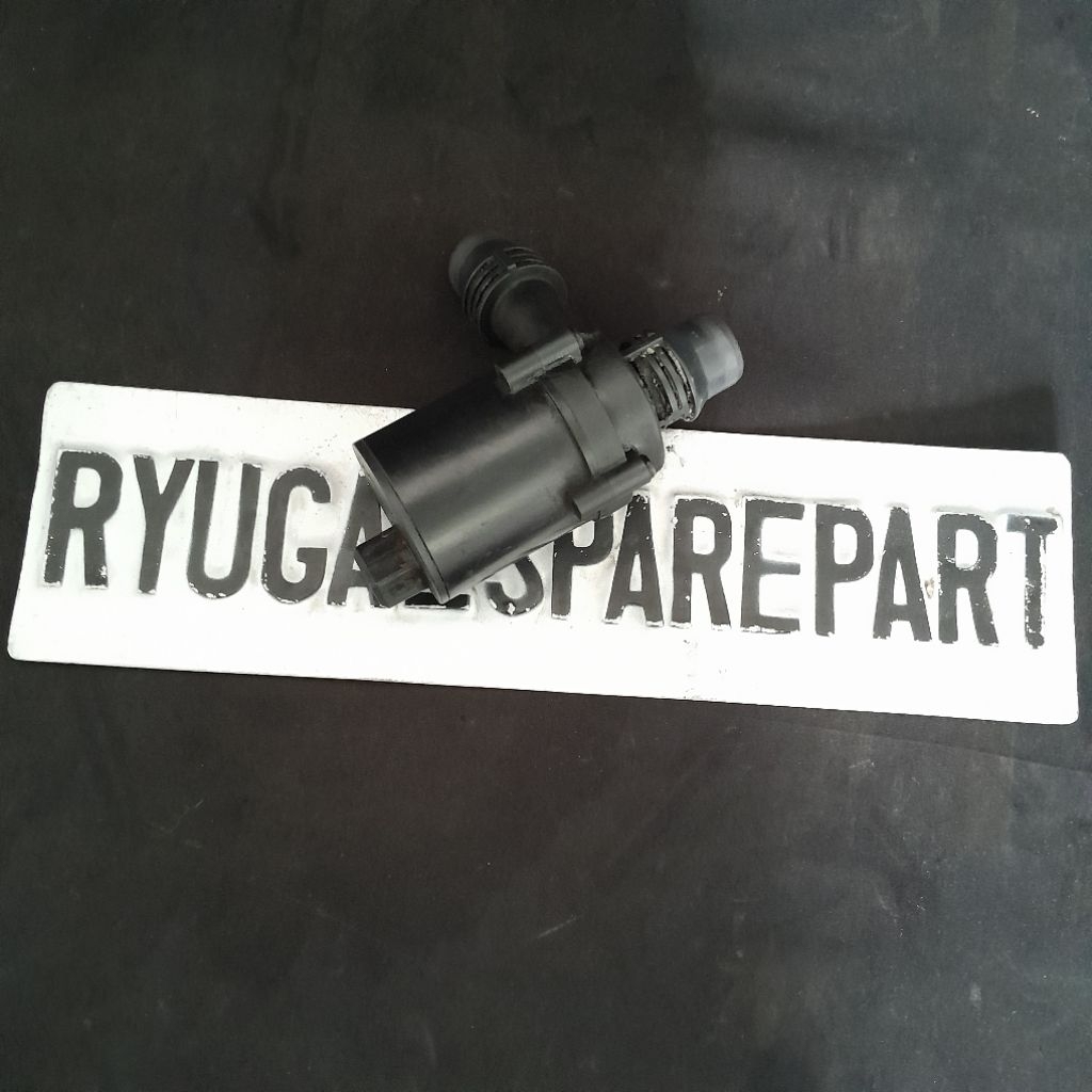 electric water pump EWP original BMW X5 E53 M54 6913489