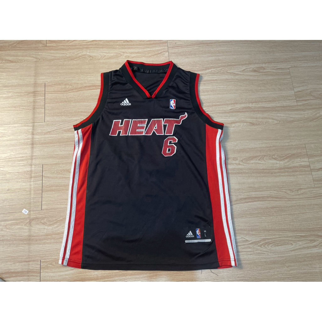 jersey basket by NBA miami heat