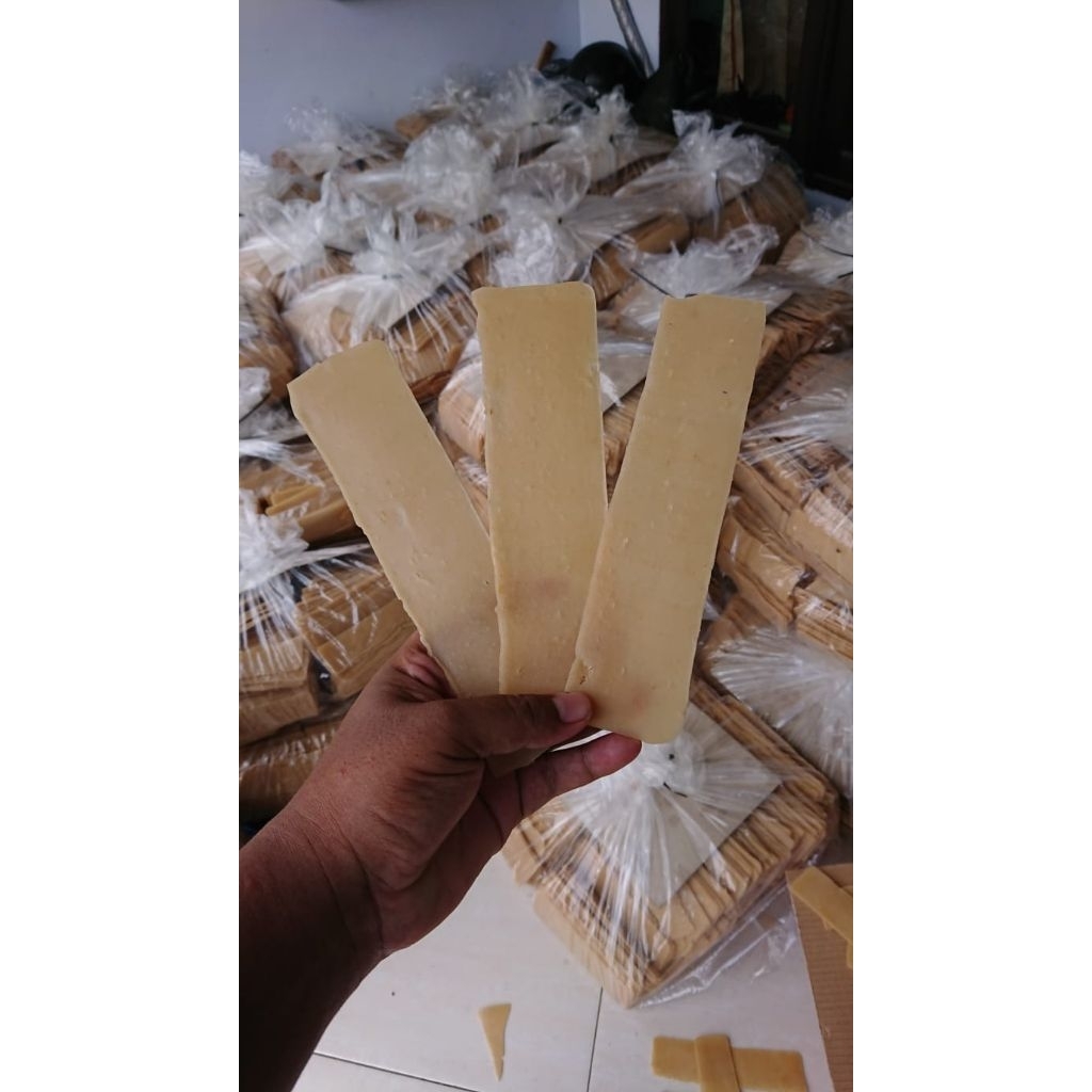 

Kerupuk Udang Panjang 1kg