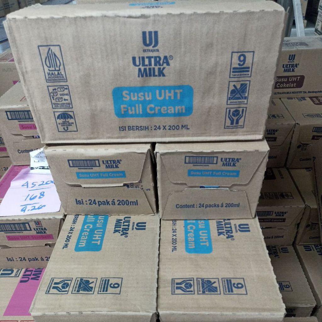 

Ultra Milk Full cream 200ml 1 karton