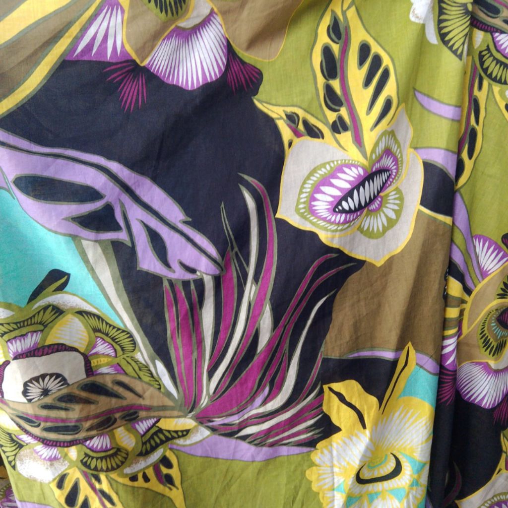 Kain Katun Motif Bunga Tropis Warna Cerah – Bahan Jahit Dress / Blouse / Daster (Harga Kain Per½ Met