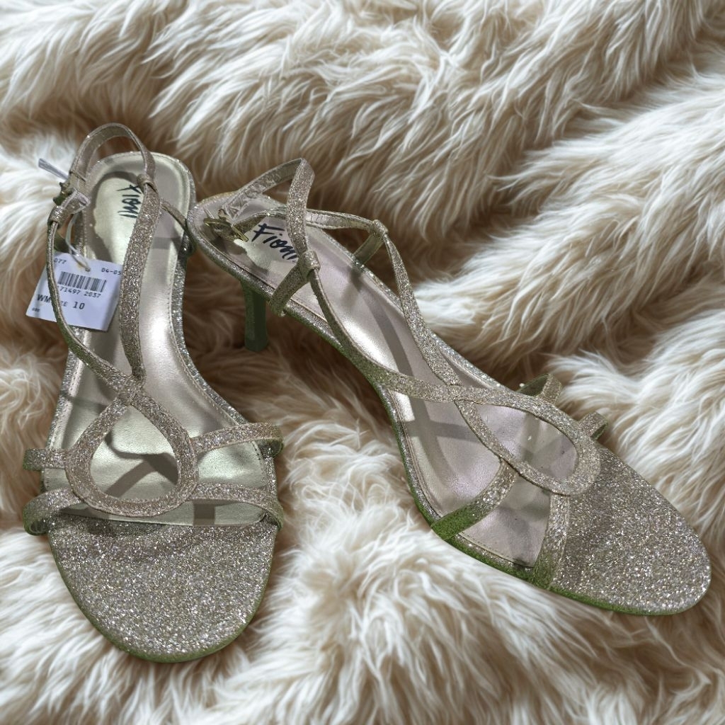 Sepatu Preloved Merk Fioni Night Morris Gold Size 10