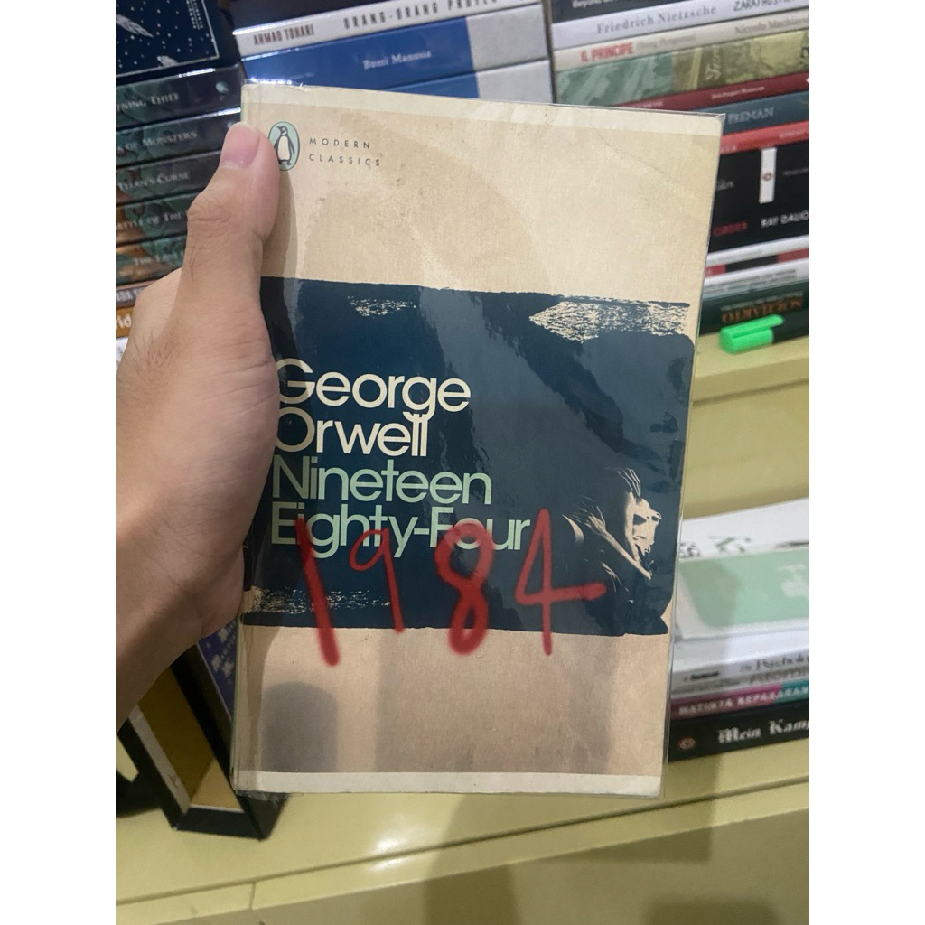 (Preloved) Penguin Modern Classic George Orwell 1984 2004 Edition