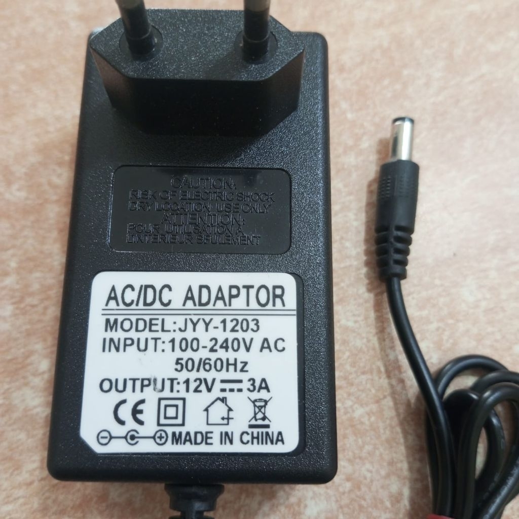 ADAPTOR 12V 3A JACK STANDAR (BEKAS NORMAL)