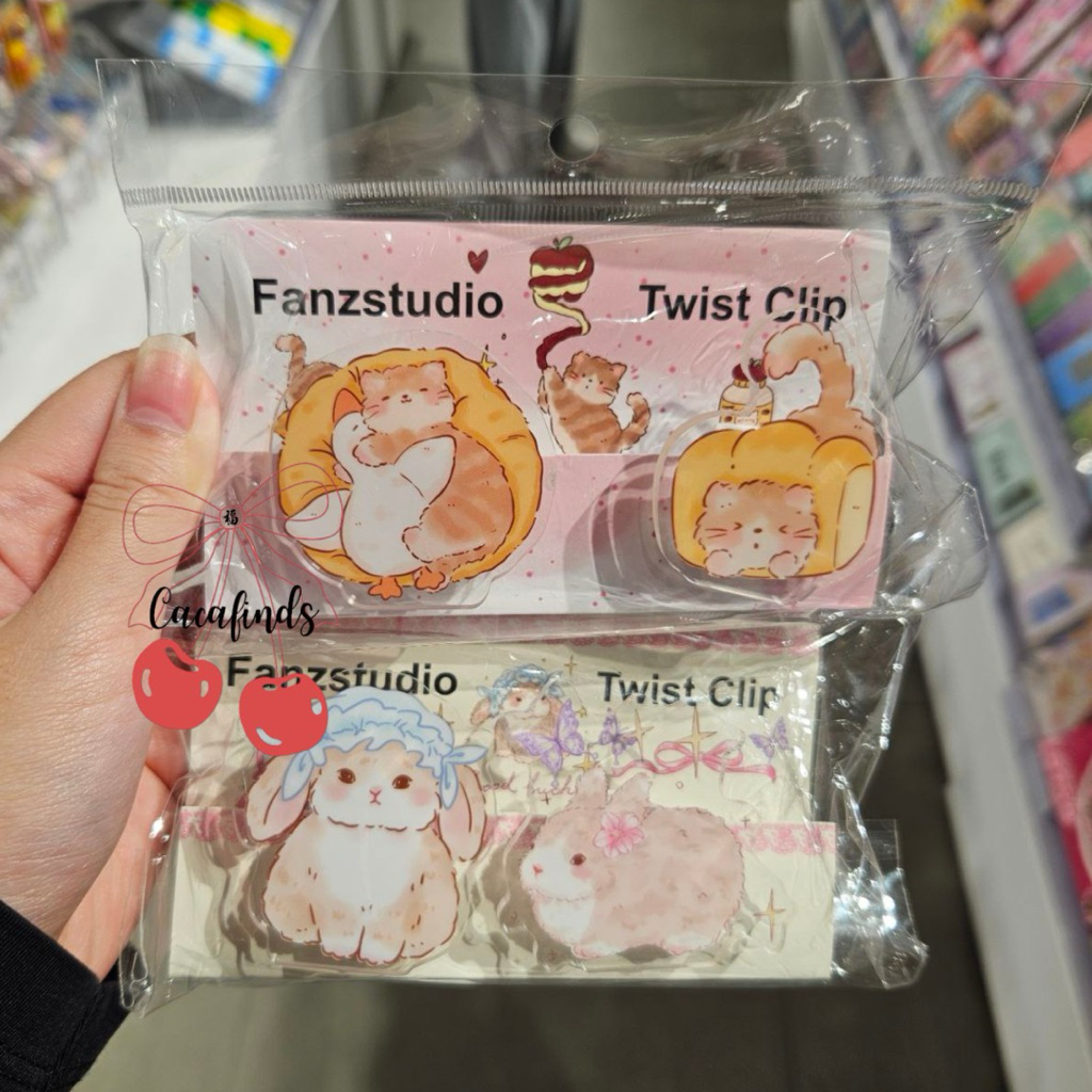 

OHSOME x Fanzstudio‼️Twist Clip / Penjepit Akrilik Animal Manga Collection (Cat / Rabbit)