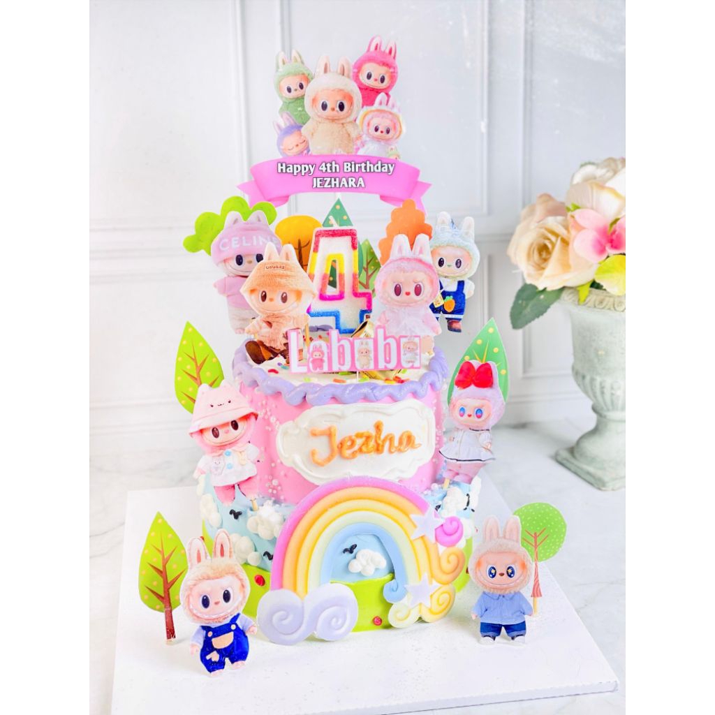 

cake ulang tahun birthday labubu topper cake