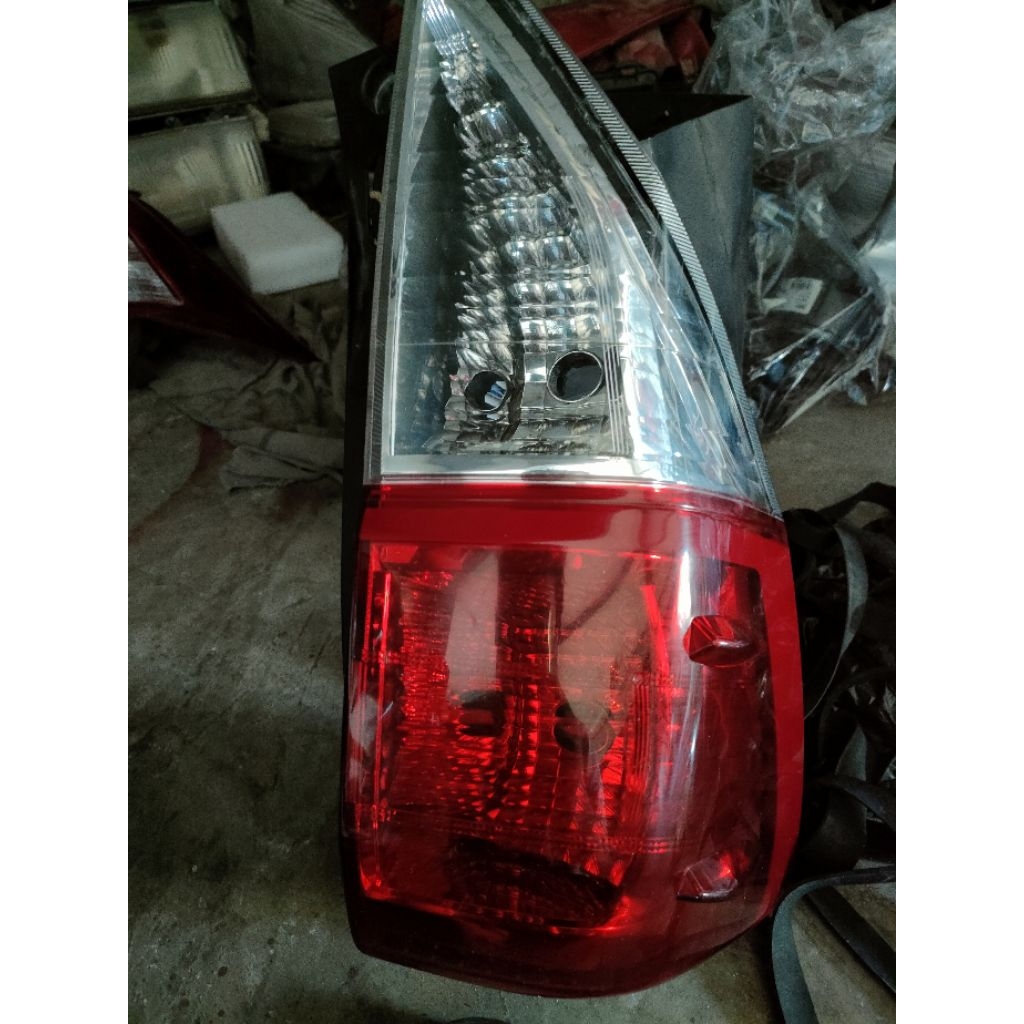 stoplamp innova reborn