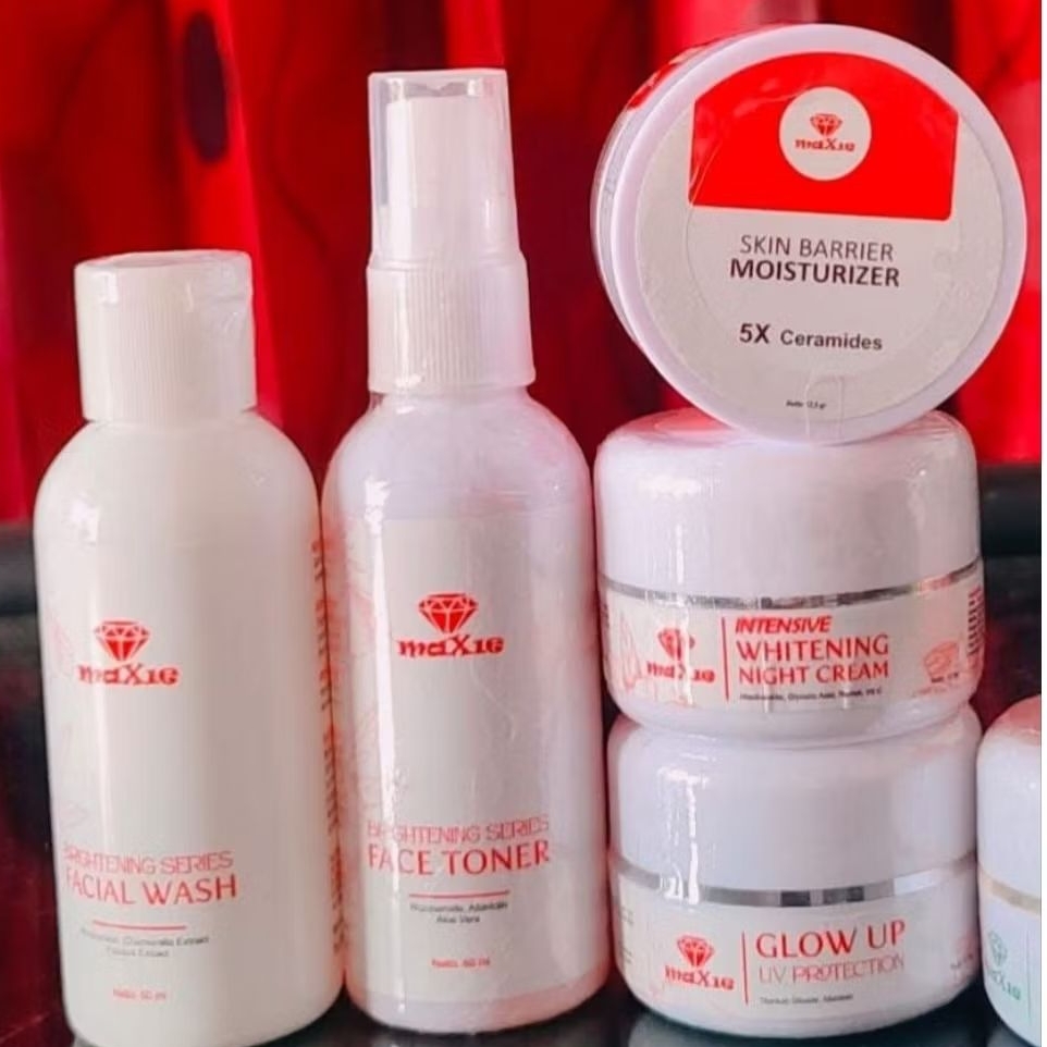 MAXIE SKINCARE + MOISTURIZER MAXIE