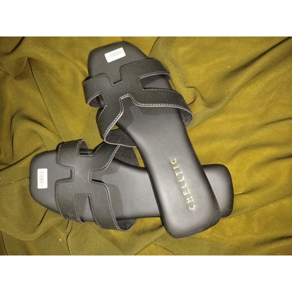 Sandal Teplek Wanita Empuk