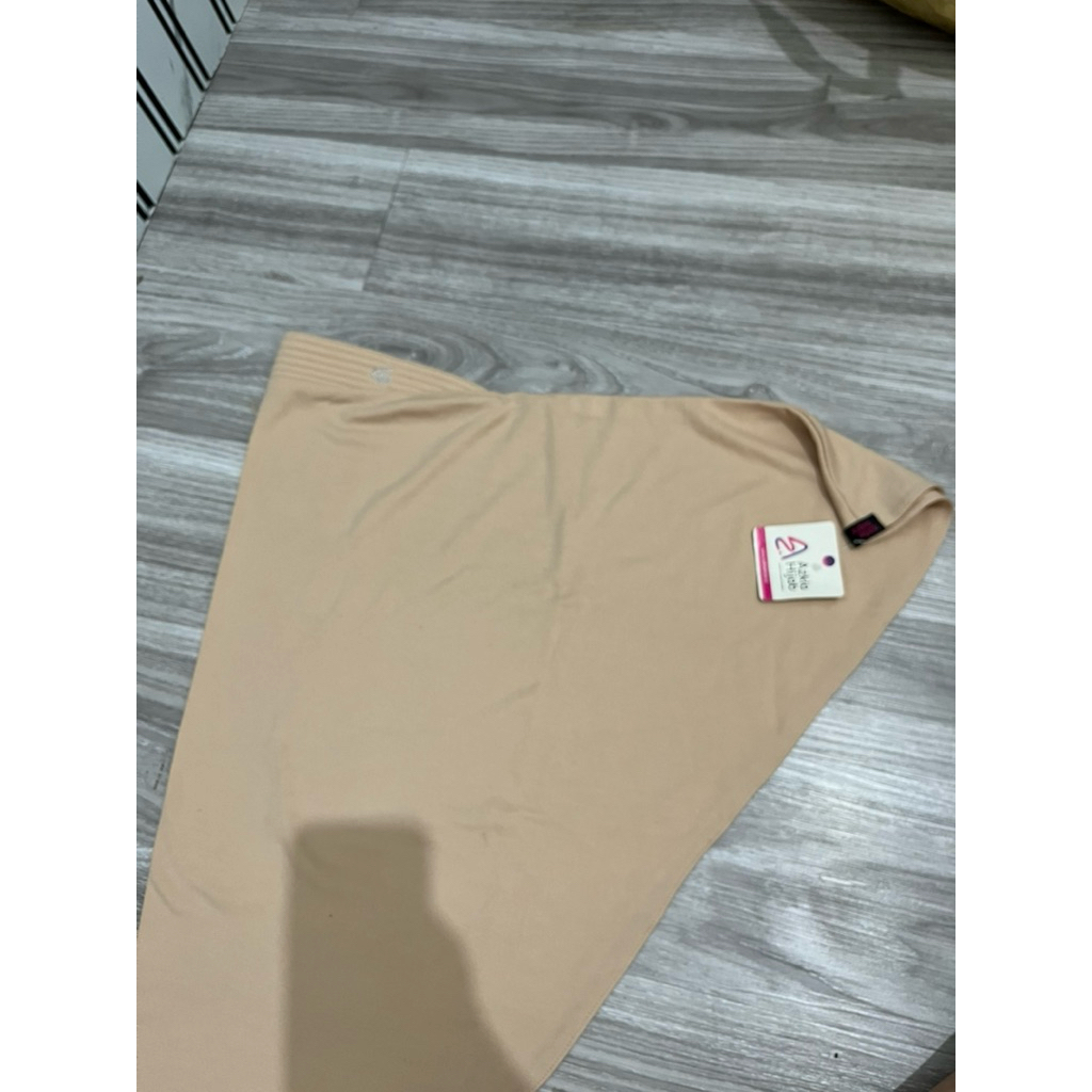 new hijab azkia anak SD masih ada tag warna mocca