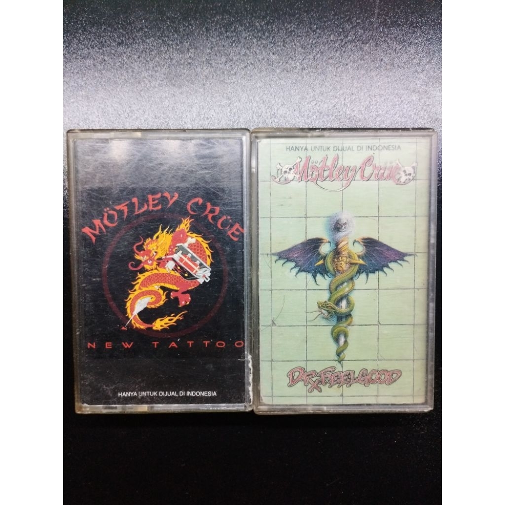 paket kaset Motley Crue