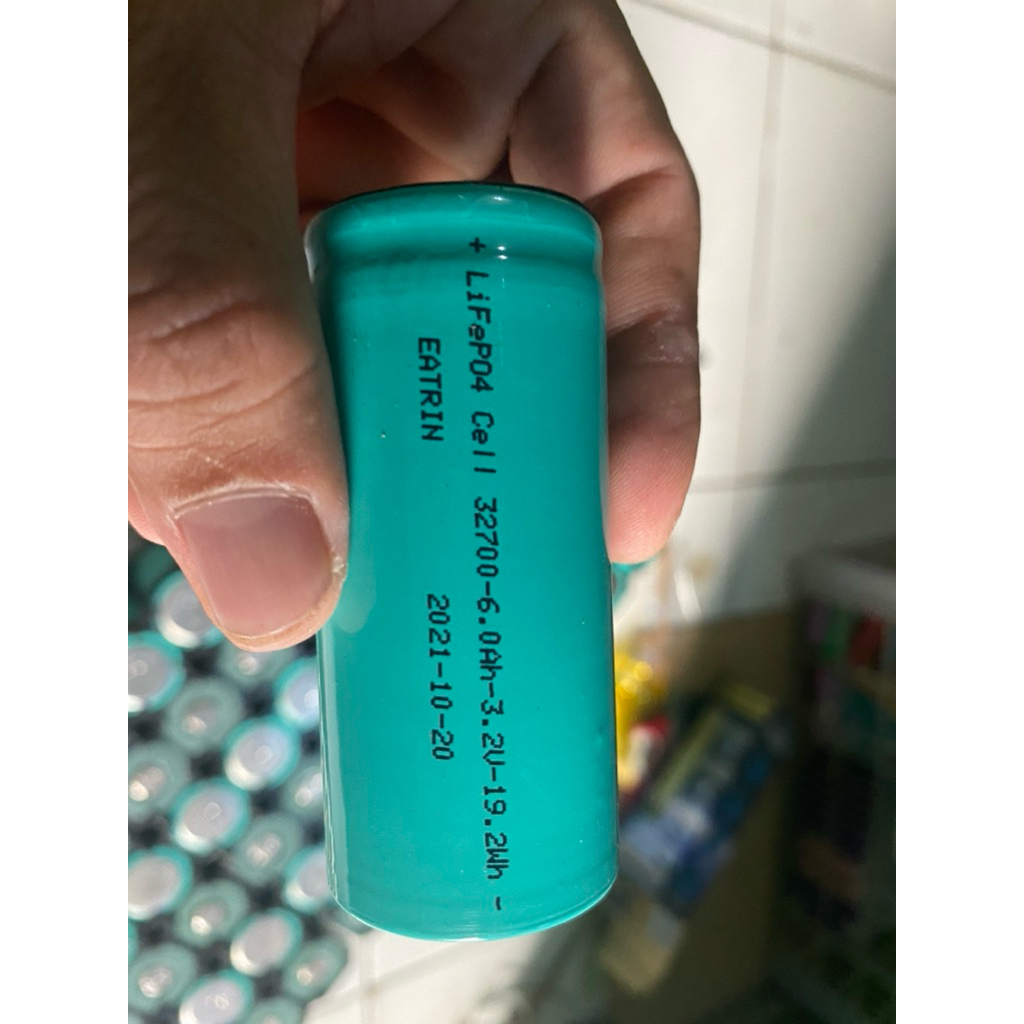 baterai lifepo4 cylinder 32700 3,2volt 6000mah
