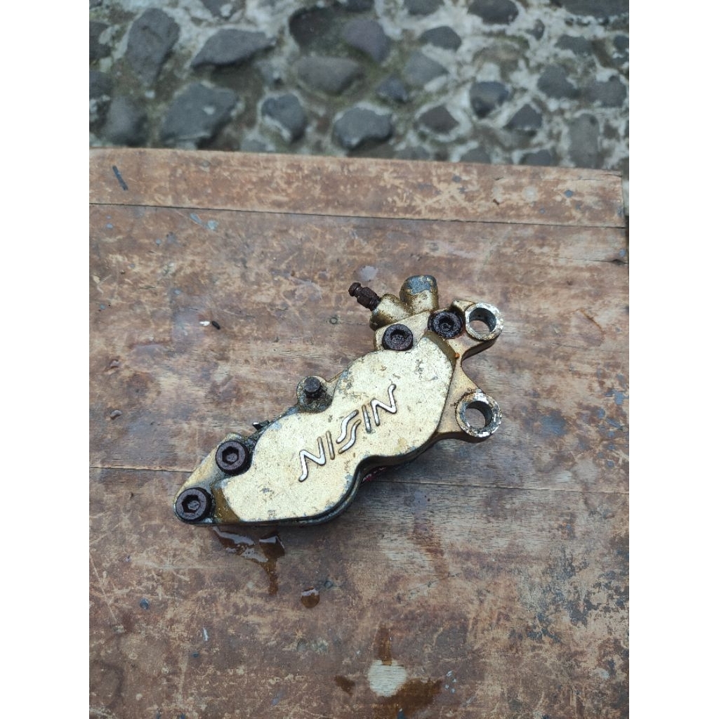 kaliper nissin 4 piston imitasi