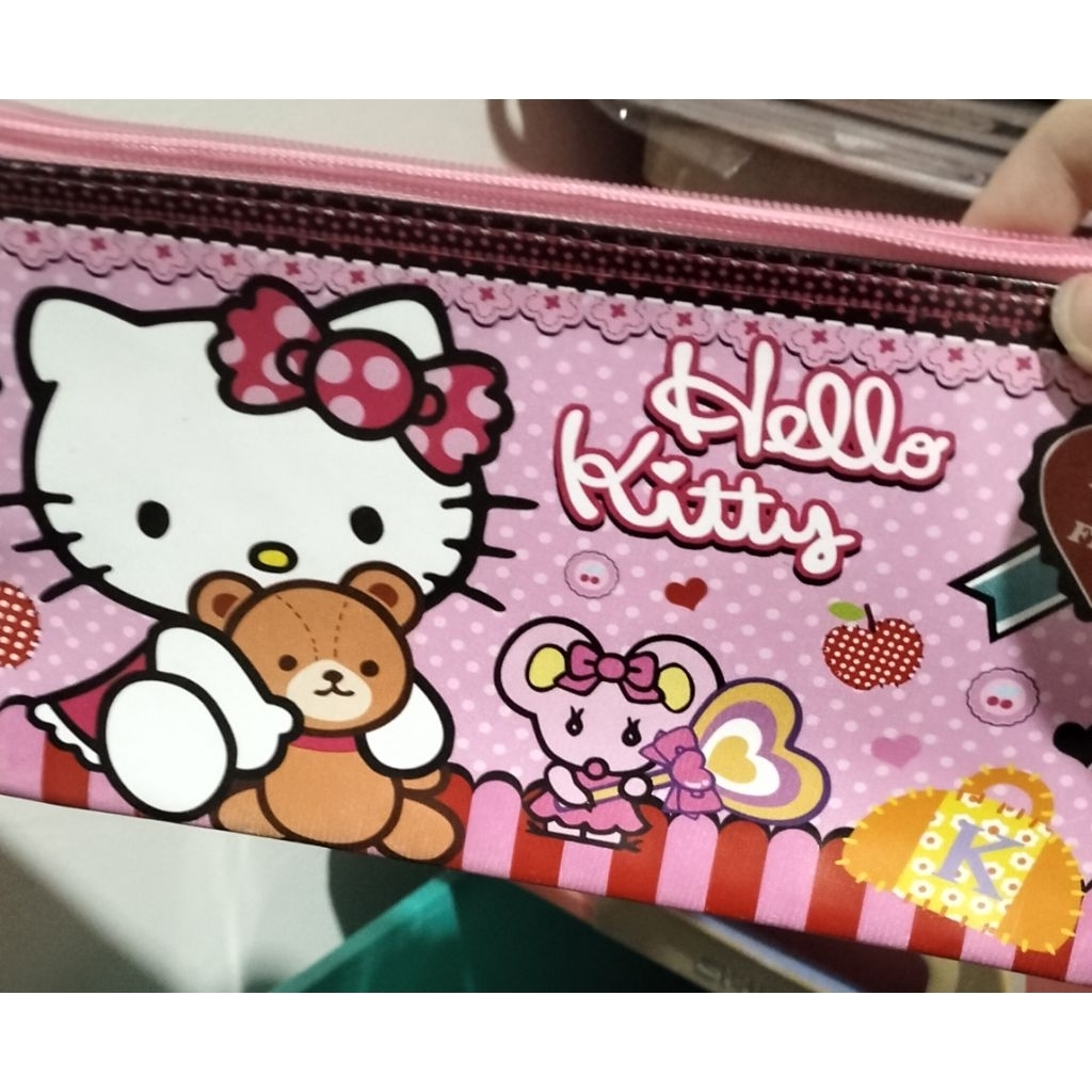 

KOTAK PENSIL HELLO KITTY