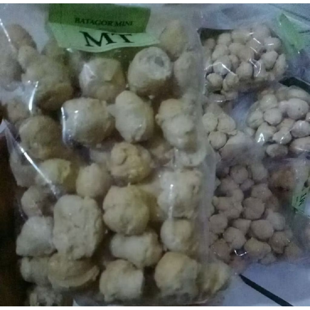 

BATAGOR KERING ISI 10 BUNGKUS/ 500 BIJI
