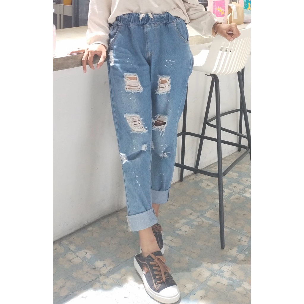 Preloved Ripped Jeans