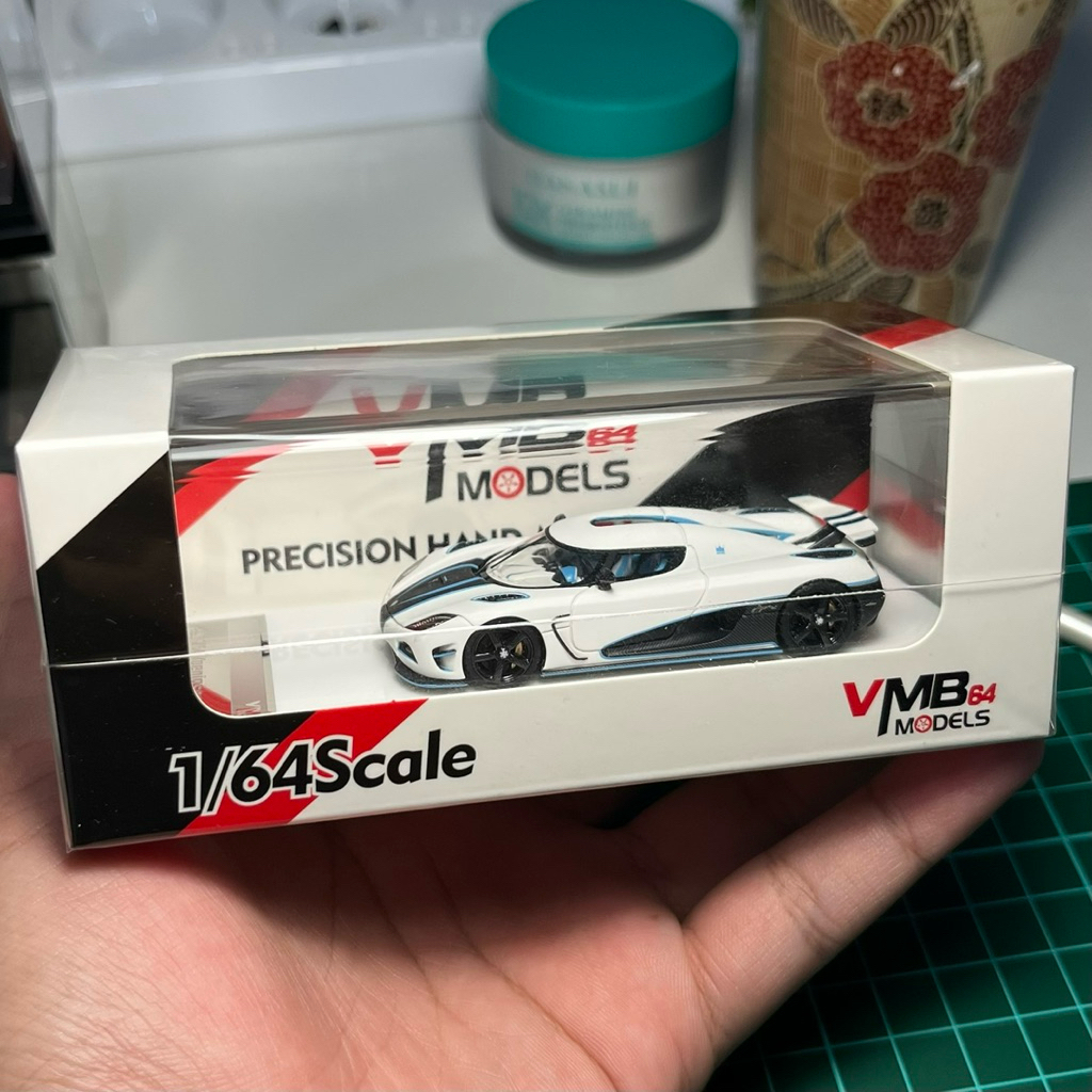 VMB64 Koenigsegg Agera King White Matte