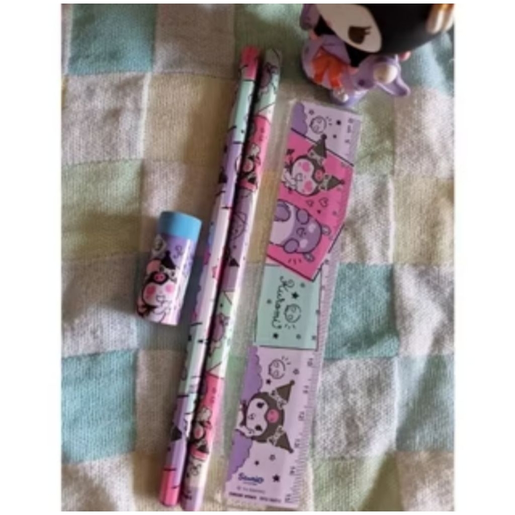 

1 set alat tulis kuromi