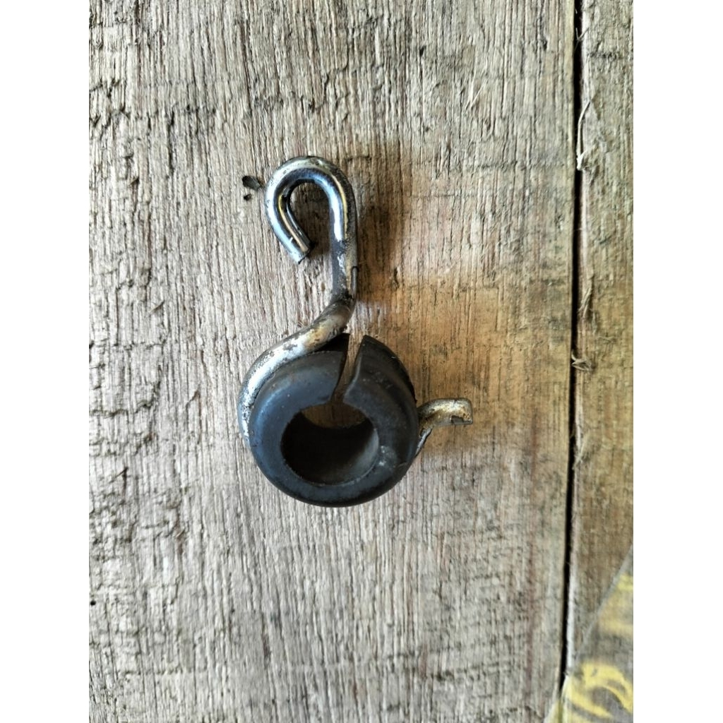 Klem selang rem depan ninja R SS RR lepasan