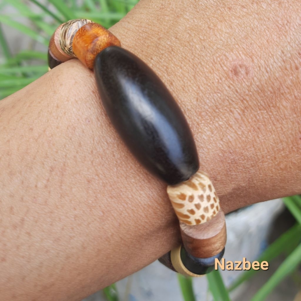 Gelang Kombinasi Kayu Bertuah Model Tabung Liontin Plat Teras Hitam