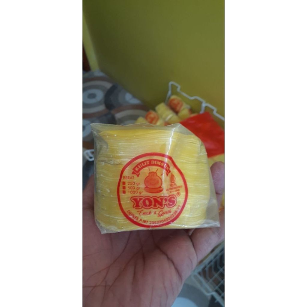 

Kulit Dimsum Yons ukuran 7cm dan 9cm/warnaKuning/Putih