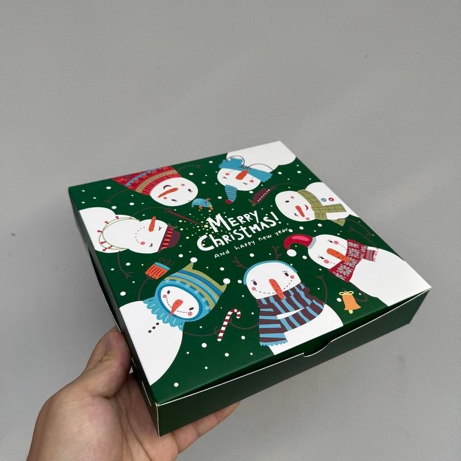 

Dus Kue Natal Sekat 9 Box Christmas ukuran 22x22x4.5 cm