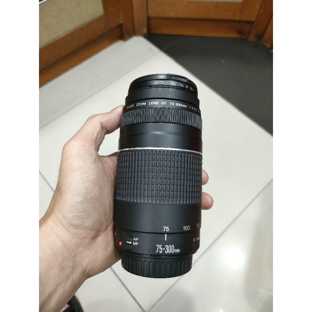 lensa Canon 75-300mm tele zoom