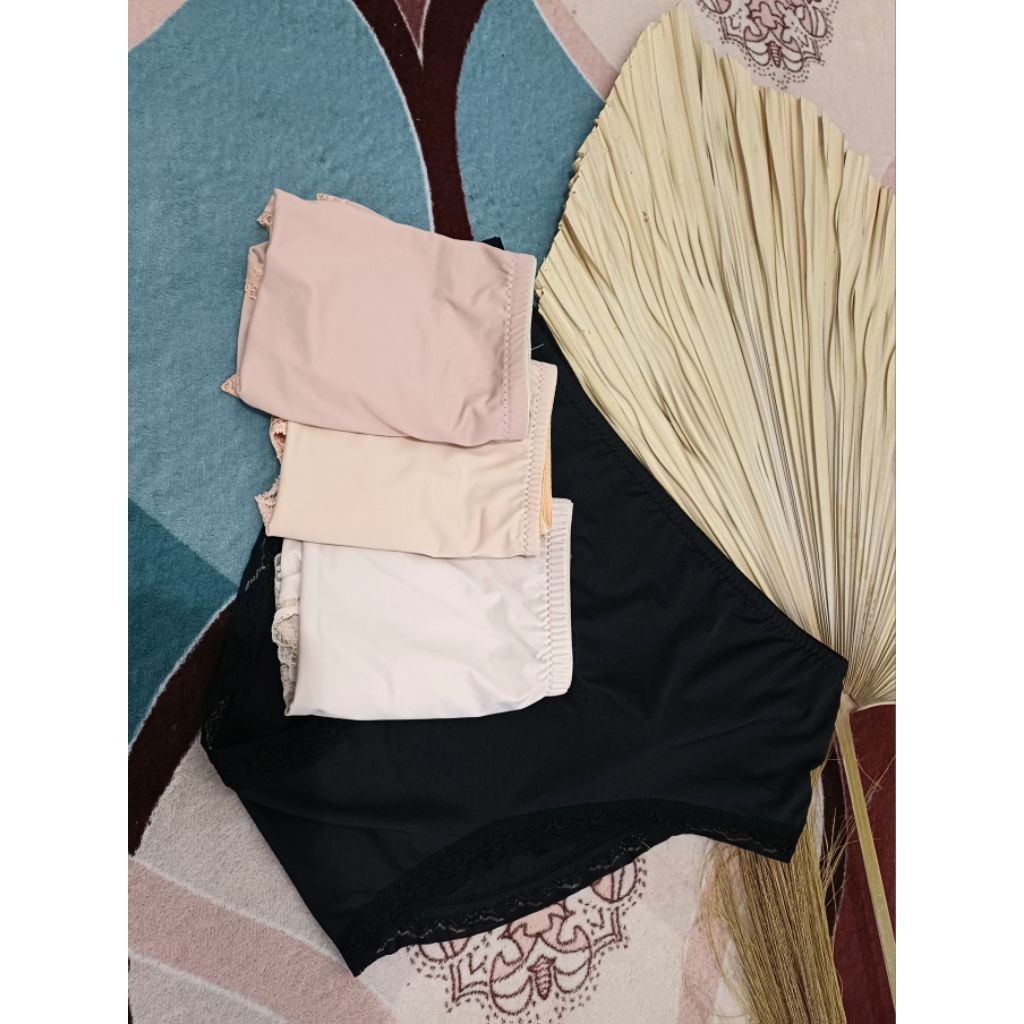 celana dalam setigiga/celana dalam wanita/pakaian dalam