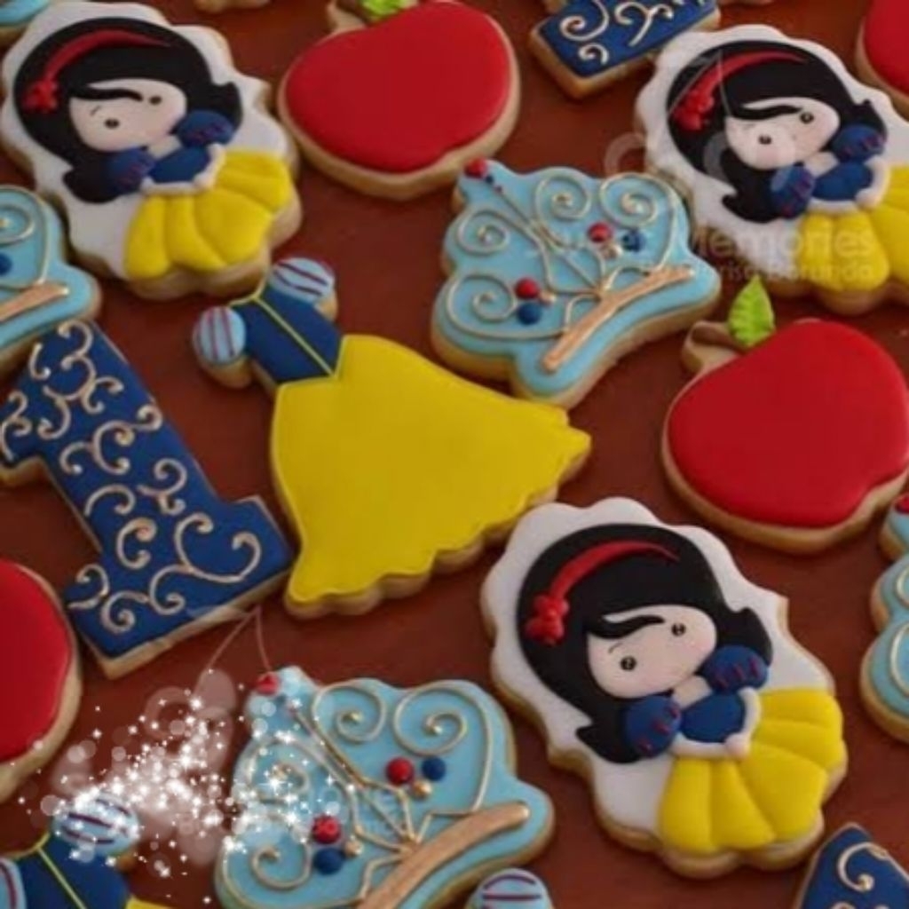 

Catanova Butter Cookies Kukis Hias Karakter Snow White