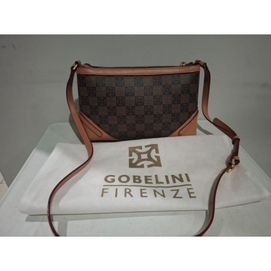 Gobelini Sling Bag