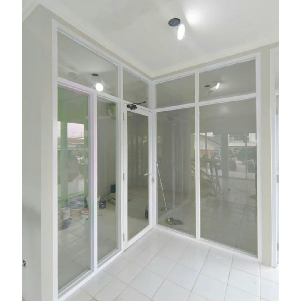 Partisi Kaca Aluminium