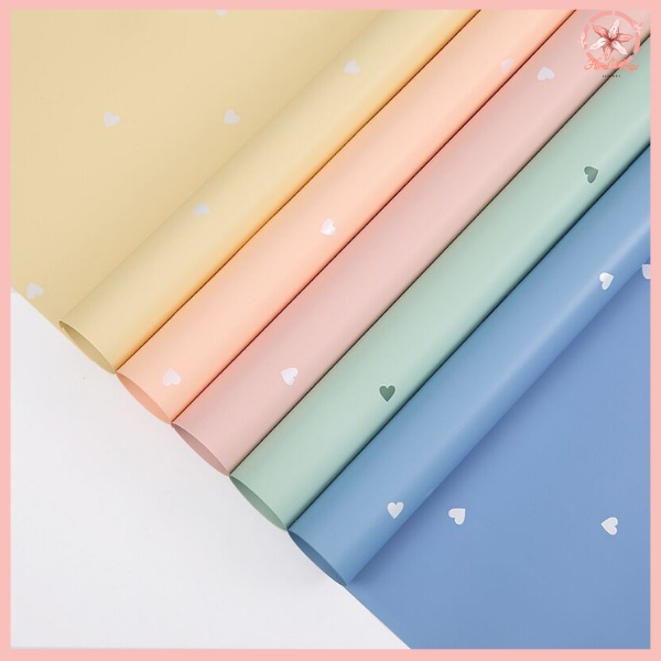 

Kertas Buket Bunga Love Flower Wrapping Paper Cellophane Love Buket KB6134