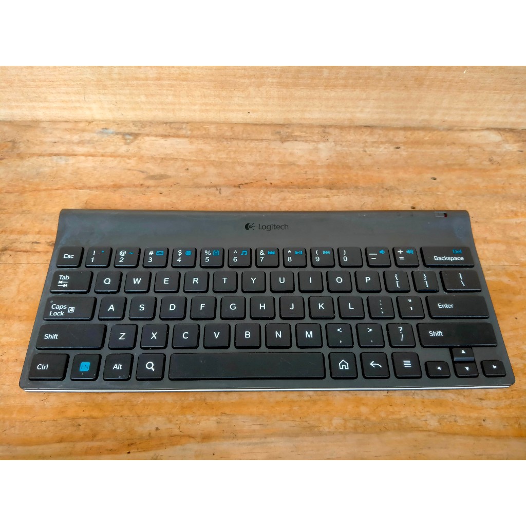 Logitech Tablet Keyboard for Android iPad Bluetooth