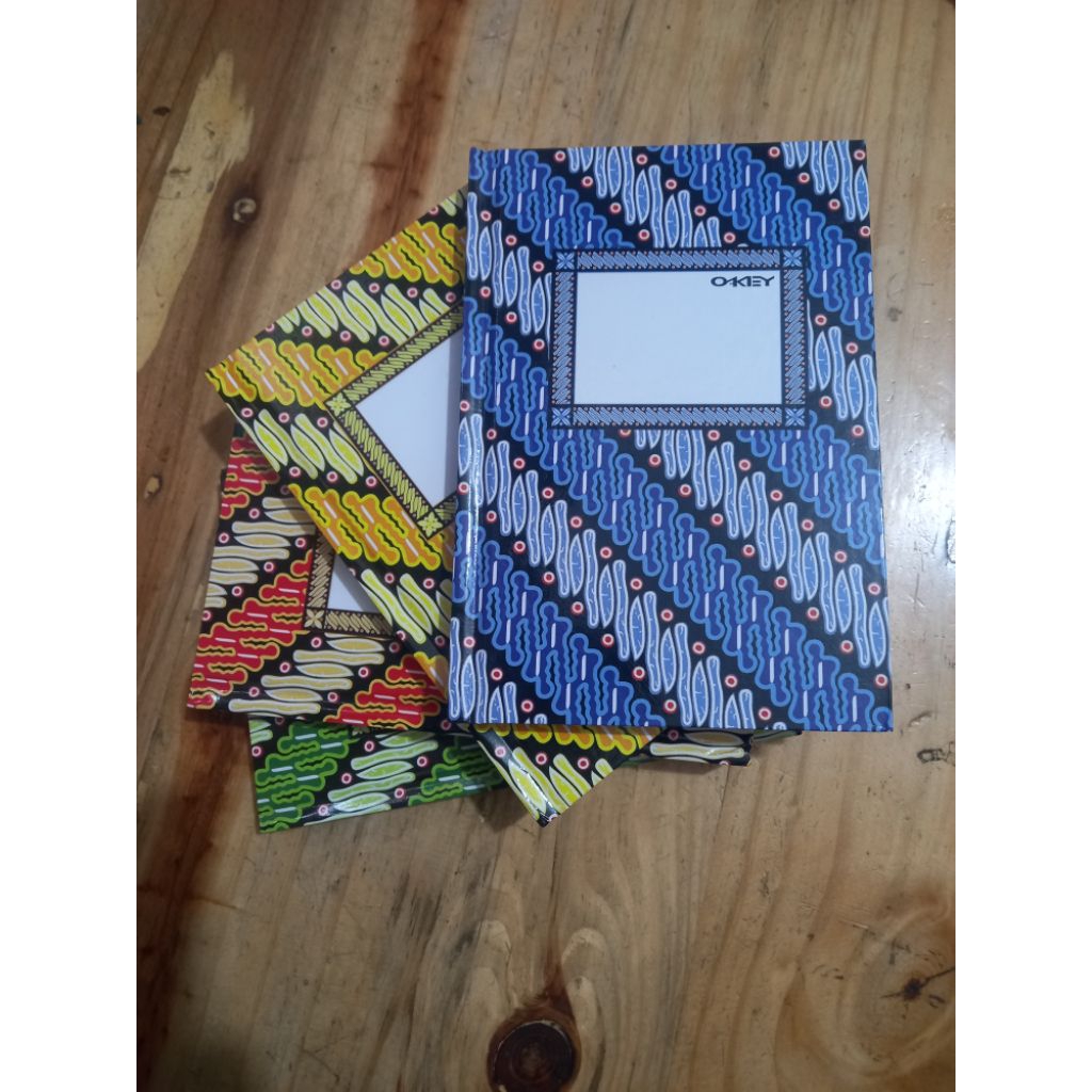 

Buku Hard Cover Oktavo / A6 isi 100 lembar