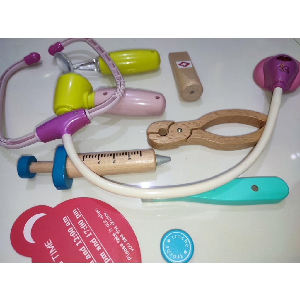 Pretend Play Be a Doctor Wooden mix Plastic Set