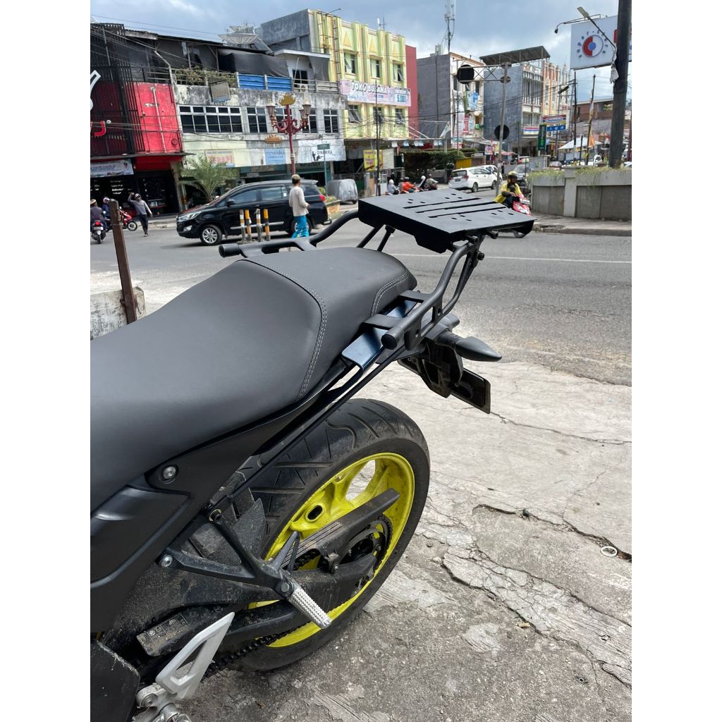 Bracket Box KUCAY SLIDING GESER Yamaha MT 15 MT15 GIVI SHAD KAPPA KMI UNIVERSAL | Bracket KUCAY MT15