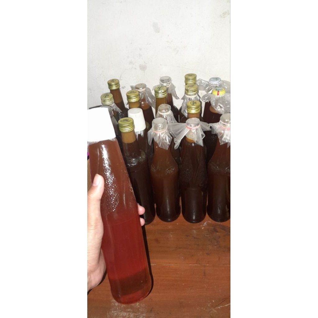 

Jual madu murni asli dari alam. bisa beli dengan sarang atau madunya saja.