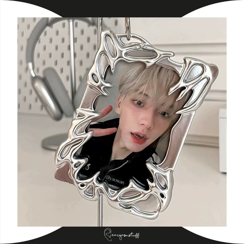 

PHOTOCARD HOLDER / PC HOLDER / CYBER SIGILISM / FUTURISTIC