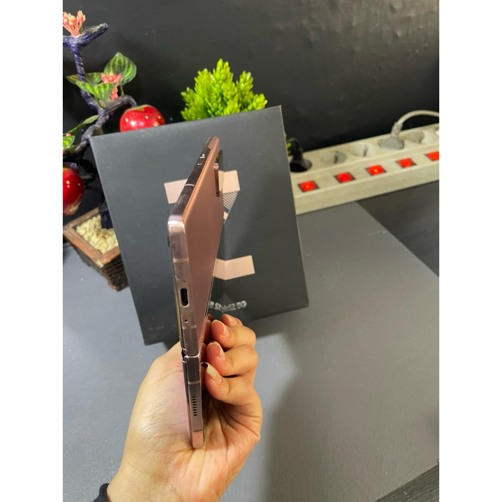 SAMSUNG Z FOLD 2 LTE RAM 12/256GB EX INTER ALL OPERATOR NORMAL   TAMPILAN MEWAH SAMSUNG Z FOLD 2 LTE