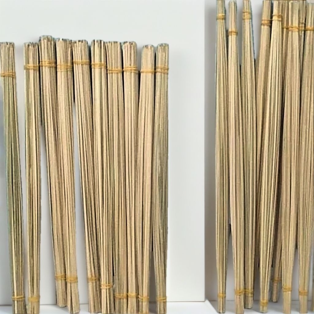 arku layangan 70/80cm 20 batang/10 pasang Ringan tapi kuat
Siap langsung dirakit dan diterbangkan